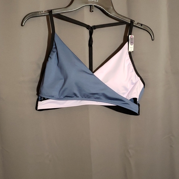 PINK Victoria's Secret Other - Gym to swim removable cup sports bra PINK